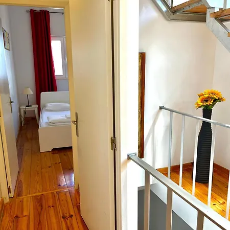 With Terrasse - 3 Bedroom, 3 Bathroom Triplex Lissabon