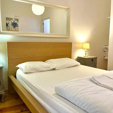 Apartment With Terrasse - 3 Bedroom, 3 Bathroom Triplex *