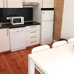 With Terrasse - 3 Bedroom, 3 Bathroom Triplex Lejlighed