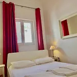With Terrasse - 3 Bedroom, 3 Bathroom Triplex